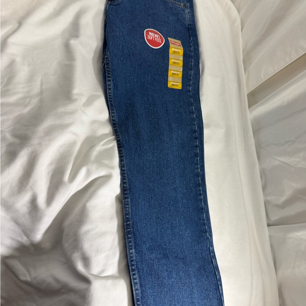 Wrangler Men's Relaxed Fit Jeans - Classic Blue